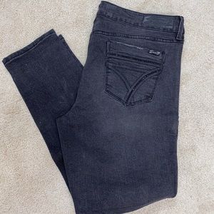 SEVEN7 black skinny jean w embellished pocket